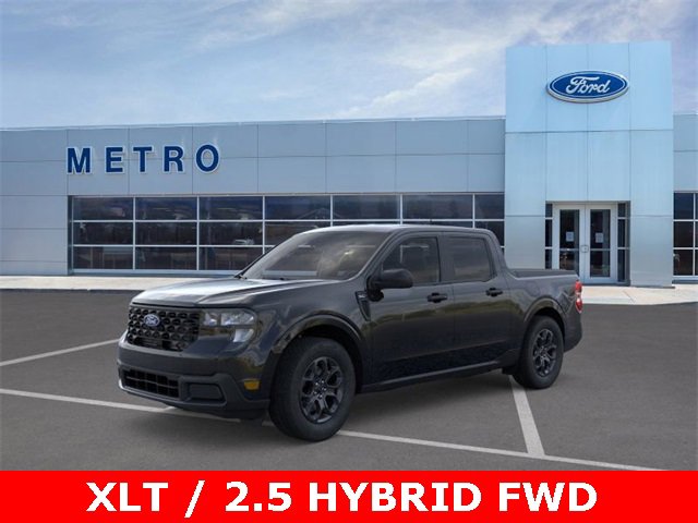 New 2025 Ford Maverick XLT image 2