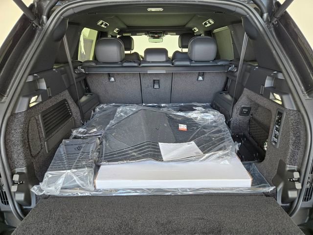 New 2026 Land Rover Range Rover Long Wheelbase SE AWD/4WD image 14