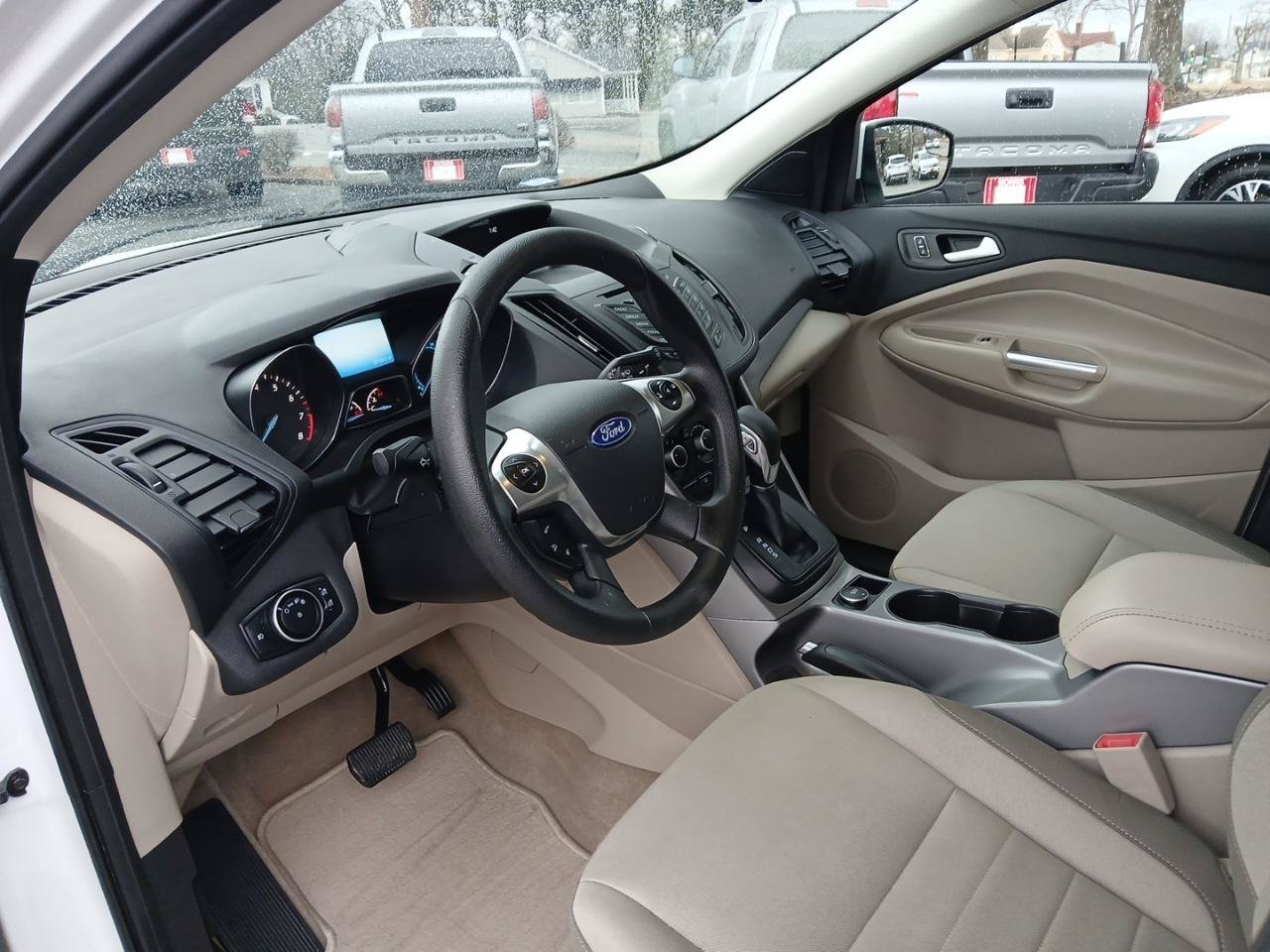 Used 2016 Ford Escape SE AWD/4WD image 17
