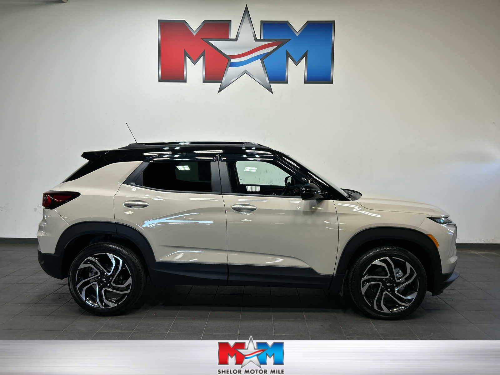 Used 2026 Chevrolet TrailBlazer RS w/ Convenience Package AWD/4WD image 1