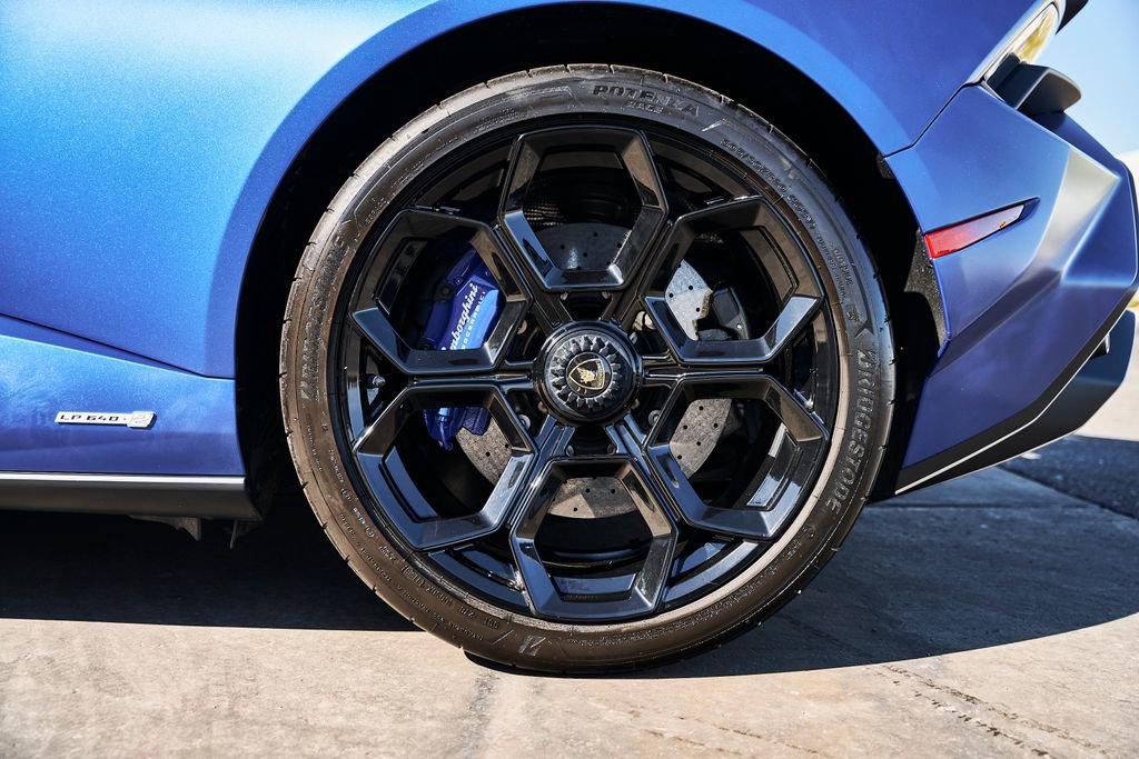 Used 2023 Lamborghini Huracan Tecnica image 28