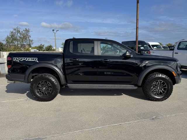 Used 2025 Ford Ranger Raptor AWD/4WD image 4