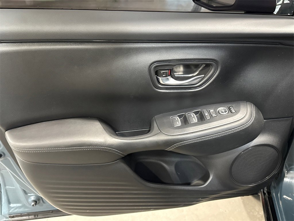Used 2024 Honda HR-V EX-L image 7