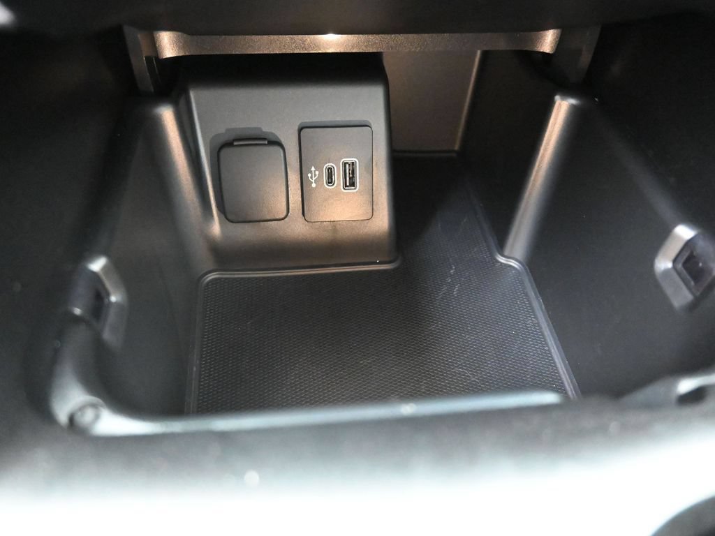 Certified 2025 Ford Explorer Active w/ Active Comfort Package RWD image 25
