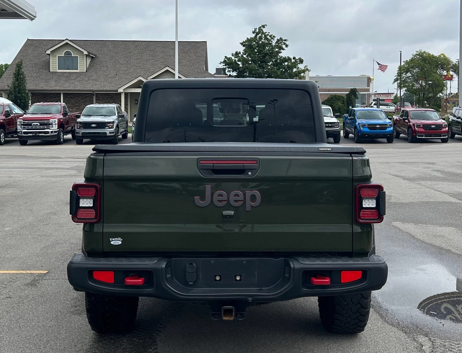 Used 2022 Jeep Gladiator Rubicon w/ LED Lighting Group AWD/4WD image 6