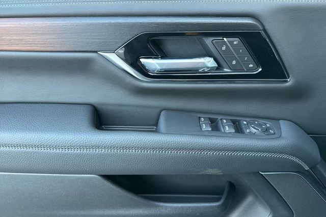 New 2026 GMC Yukon XL Denali image 11