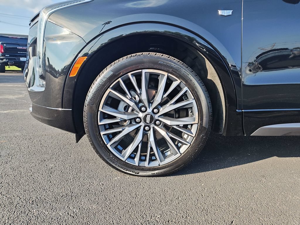 Used 2024 Cadillac XT4 Sport w/ Technology Package AWD/4WD image 10