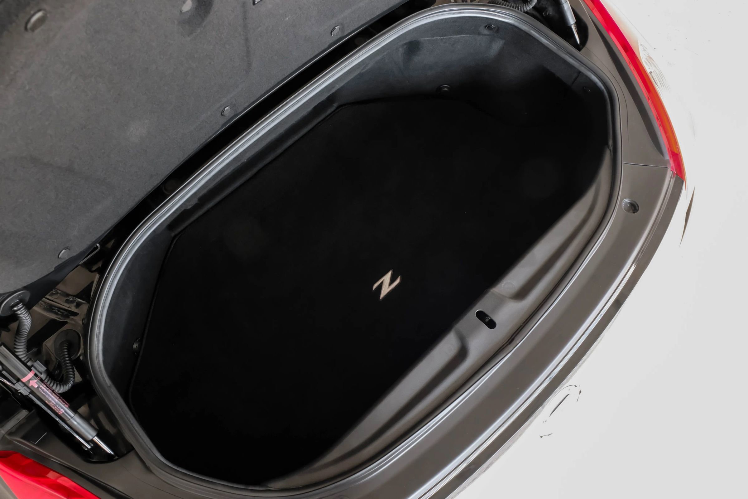 Used 2014 Nissan 370Z Roadster image 41