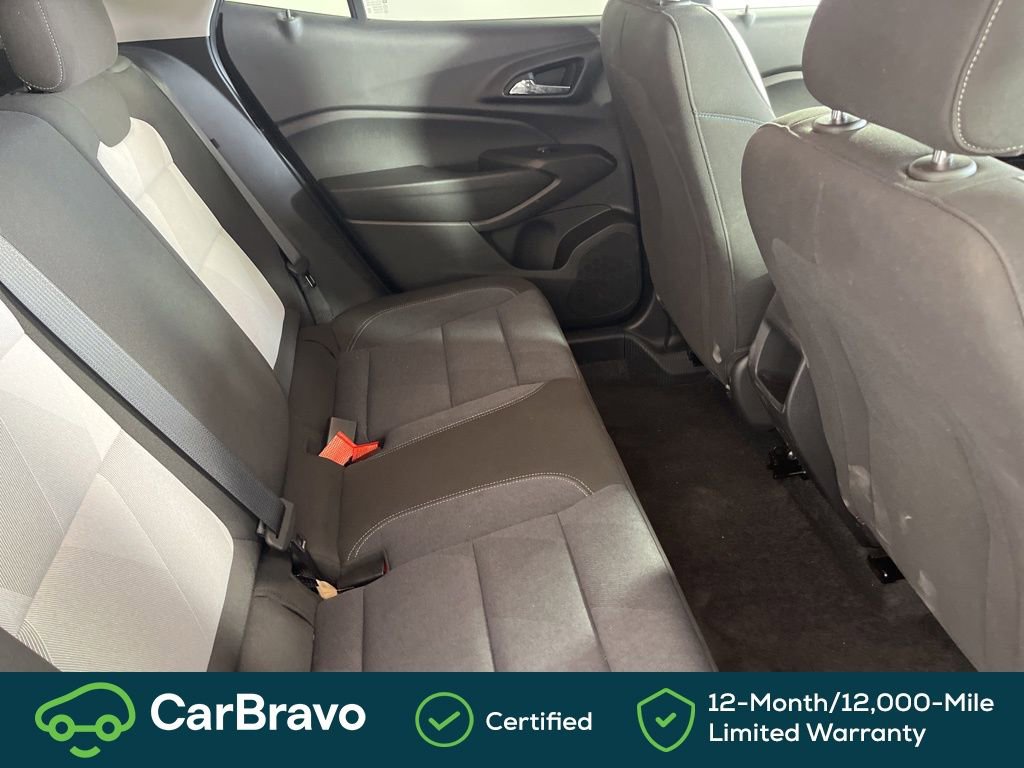 Certified 2025 Chevrolet Trax LS image 13