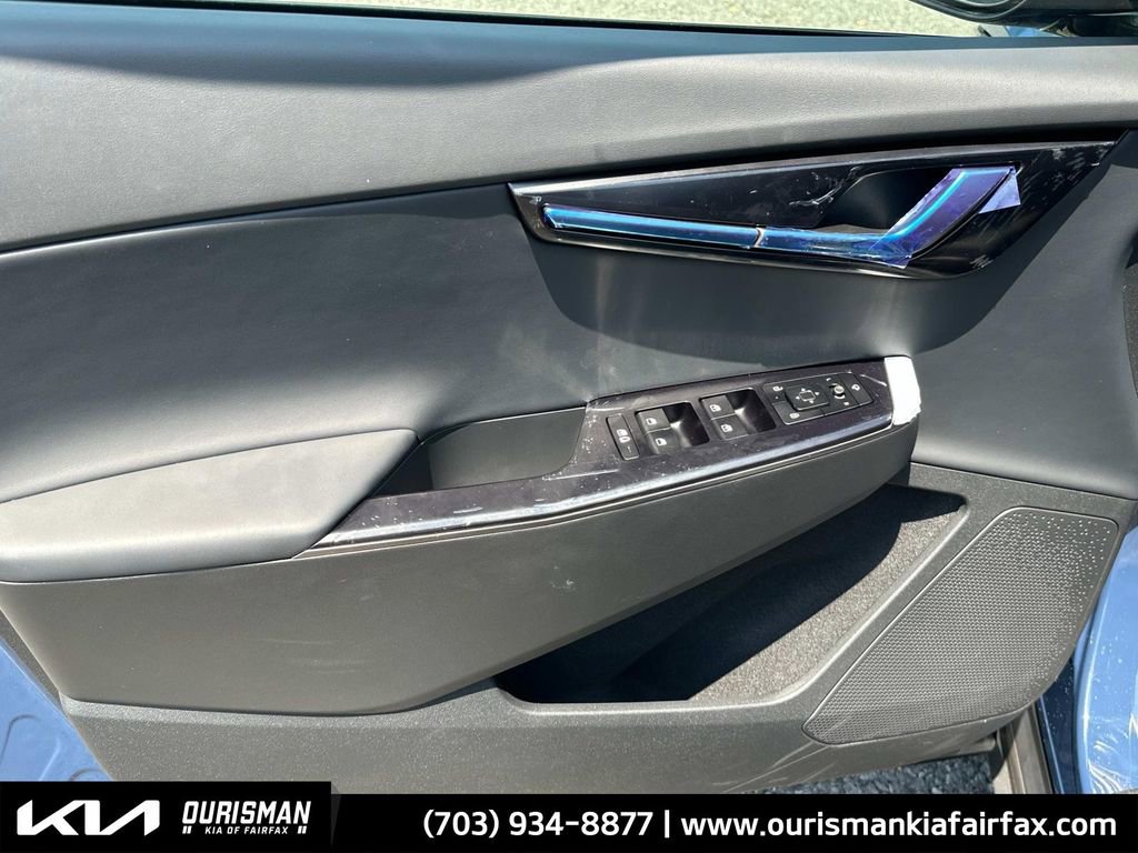 New 2025 Kia EV6 Light w/ Light LR Technology Package image 28