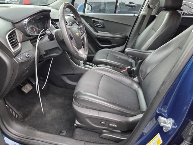 Used 2020 Chevrolet Trax LT w/ LT Convenience Package FWD image 5