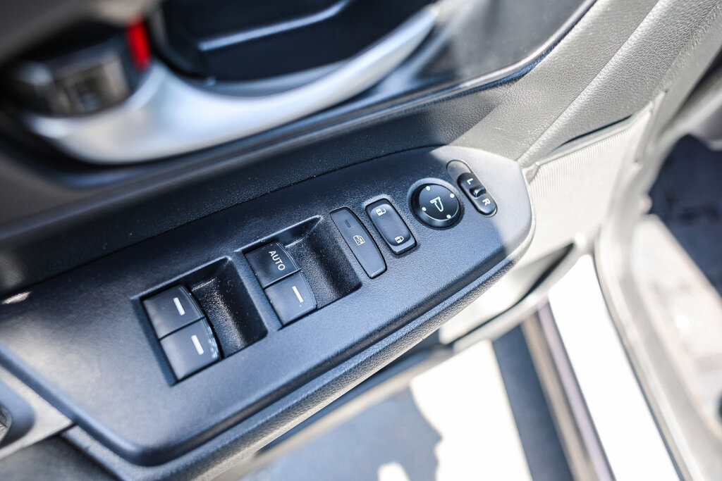 Used 2019 Honda CR-V LX image 10