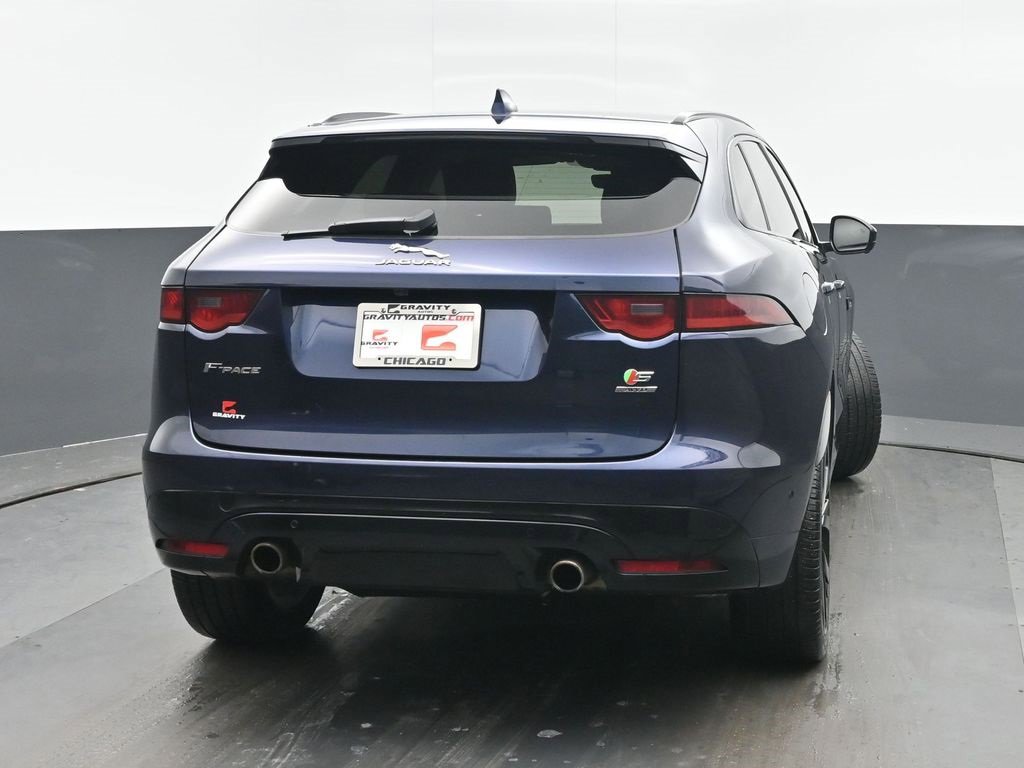 Used 2019 Jaguar F-PACE S image 4