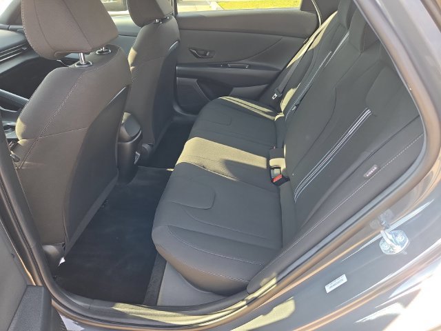 Used 2026 Hyundai Elantra Sport FWD image 22