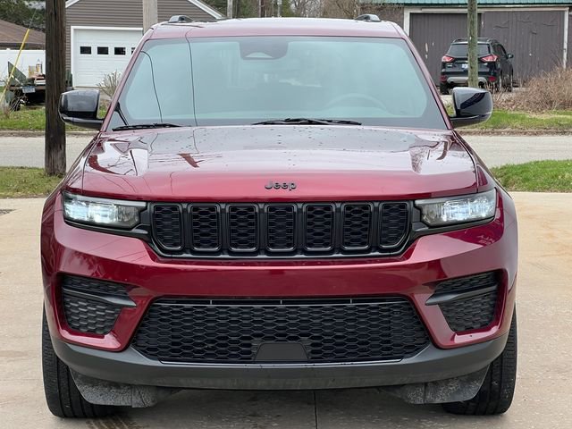 Used 2023 Jeep Grand Cherokee Altitude image 43