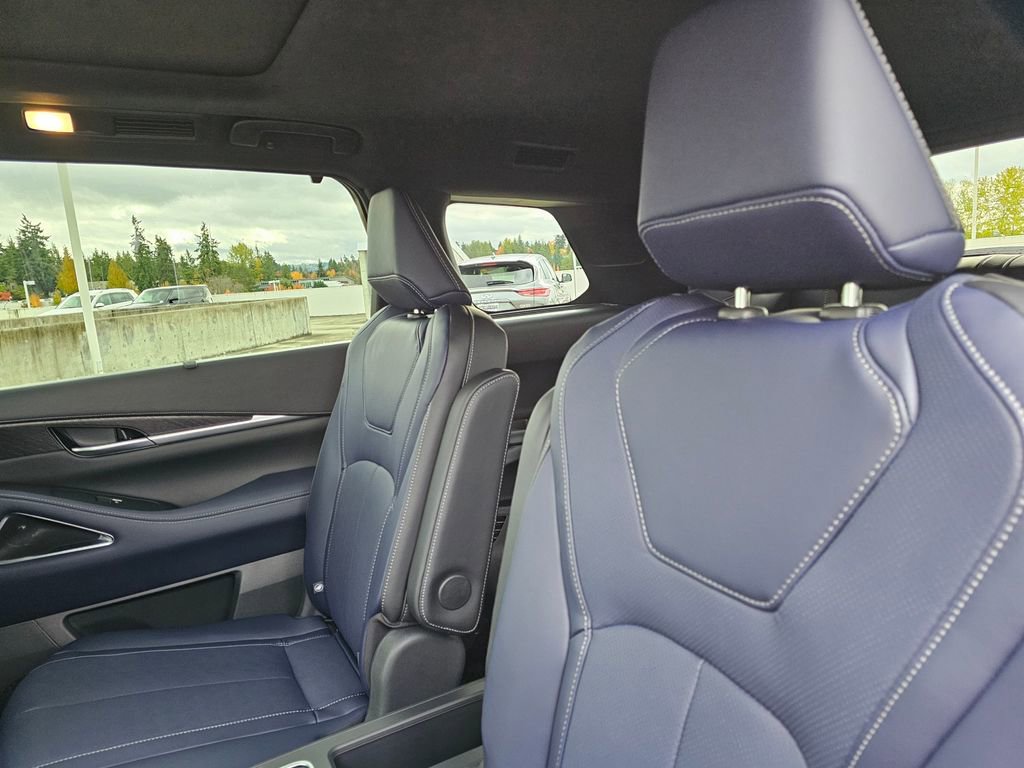 New 2026 INFINITI QX60 Sport image 19