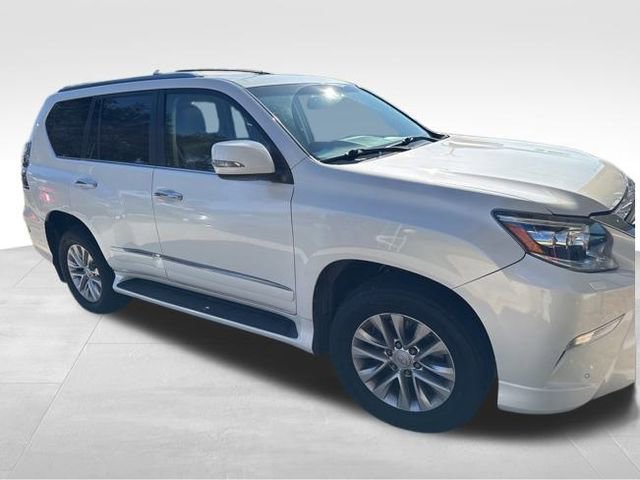 Used 2014 Lexus GX 460 image 3