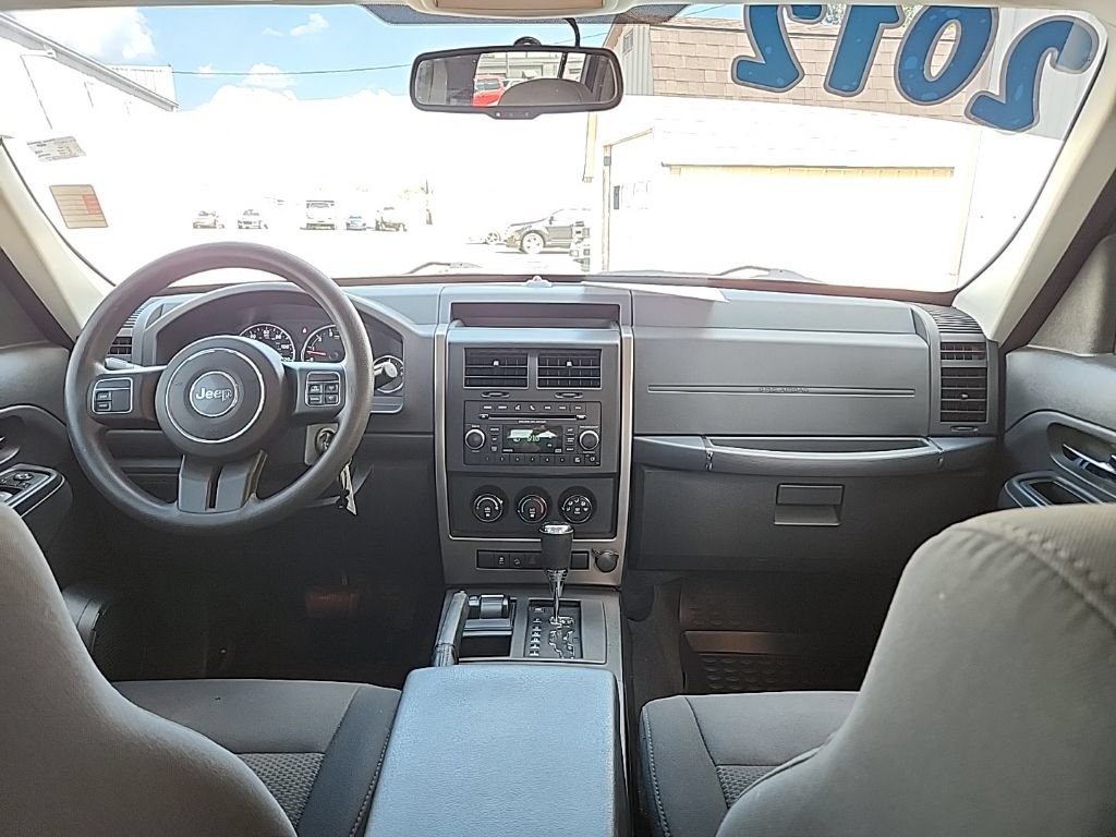 Used 2012 Jeep Liberty Sport w/ Trailer Tow Class III Group AWD/4WD image 31