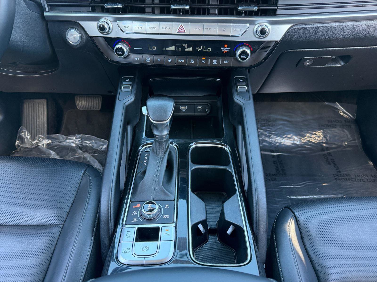 Used 2025 Kia Telluride S image 11