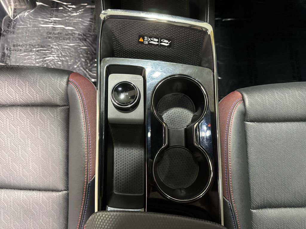 Used 2025 Chevrolet Equinox RS w/ Safety and Technology Package image 38