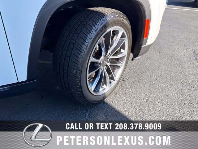 Used 2022 Jeep Wagoneer Series III w/ Premium Group I AWD/4WD image 11
