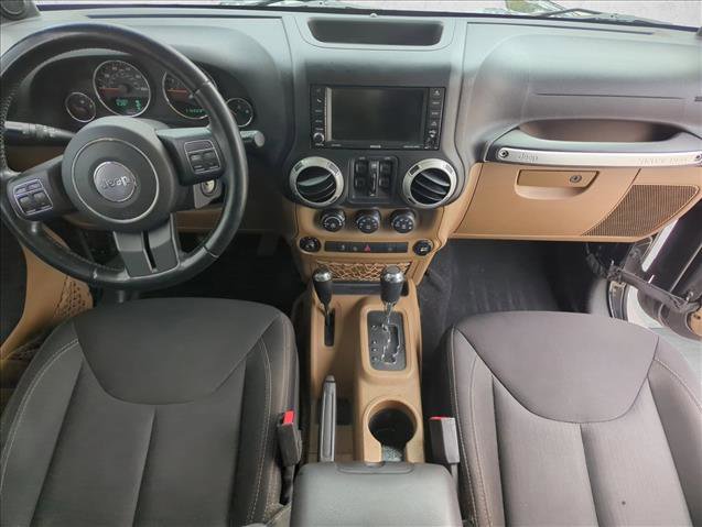 Used 2014 Jeep Wrangler Unlimited Sahara w/ Connectivity Group image 16