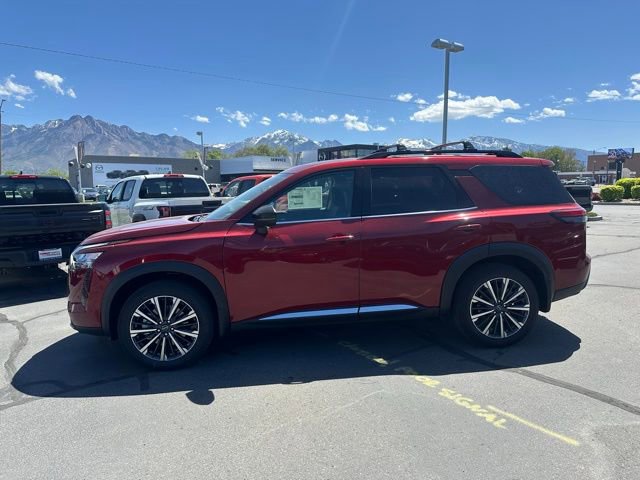 New 2026 Nissan Pathfinder Platinum w/ Cargo Package AWD/4WD image 7