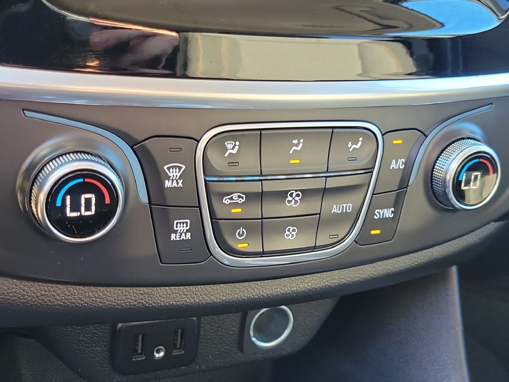 Used 2020 Chevrolet Traverse LS w/ LPO, Floor Liner Package FWD image 28