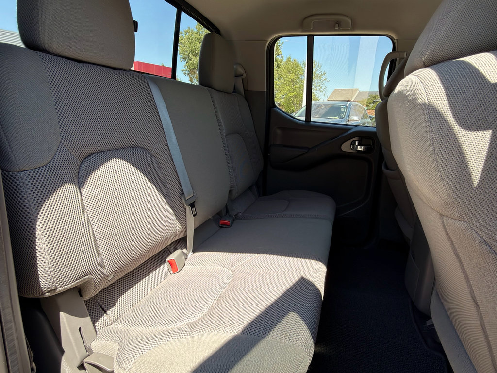 Used 2021 Nissan Frontier SV image 21