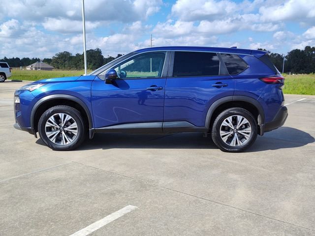 Used 2022 Nissan Rogue SV image 3