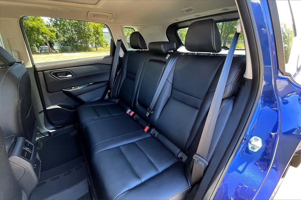 Used 2023 Nissan Rogue SL image 21