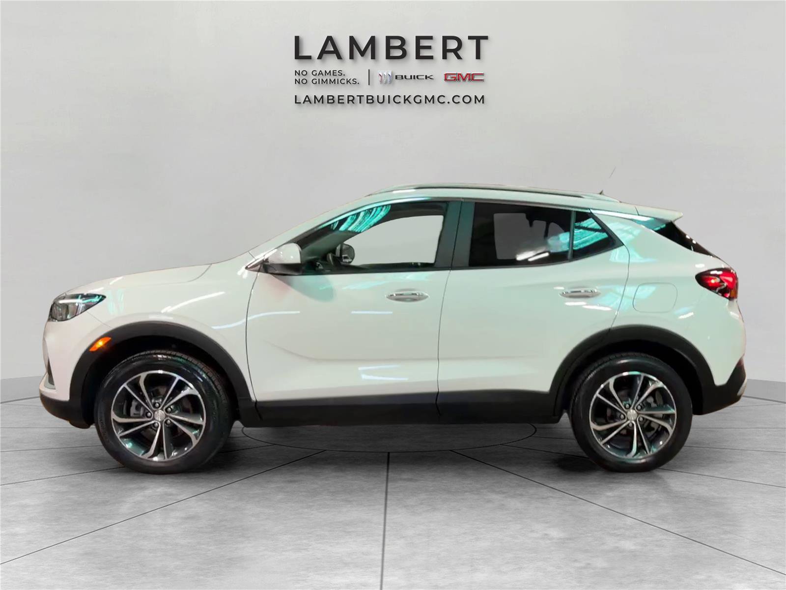 Used 2023 Buick Encore GX Select w/ Safety Package II AWD/4WD image 2
