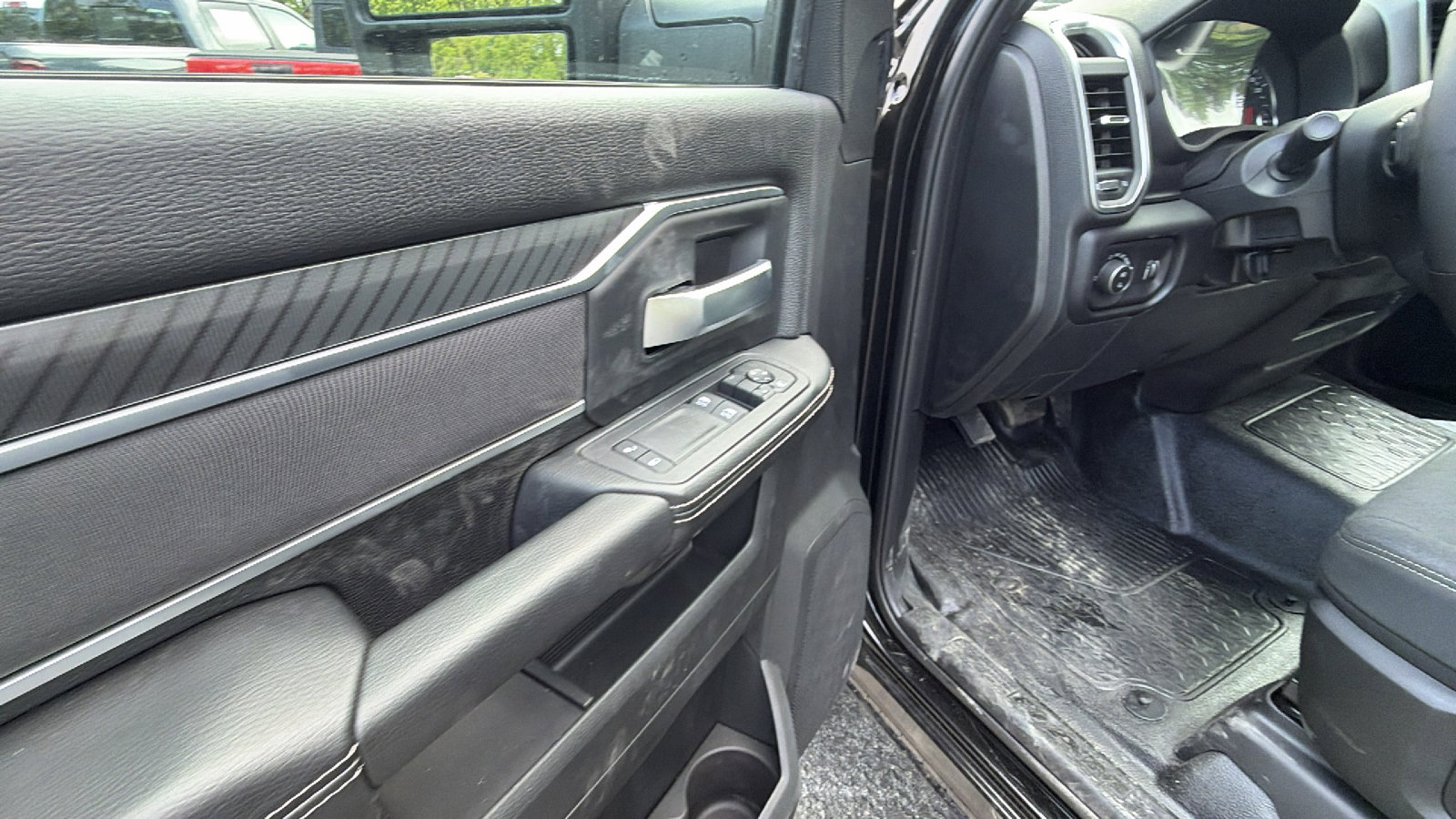 New 2025 RAM 5500 2WD Regular Cab image 17