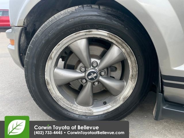 Used 2009 Ford Mustang Premium image 22