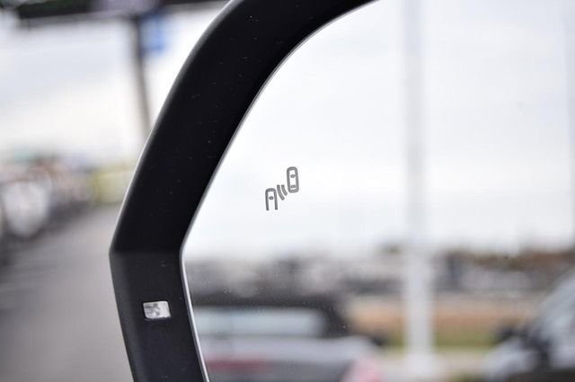 New 2026 Volkswagen Atlas Cross Sport SE image 10