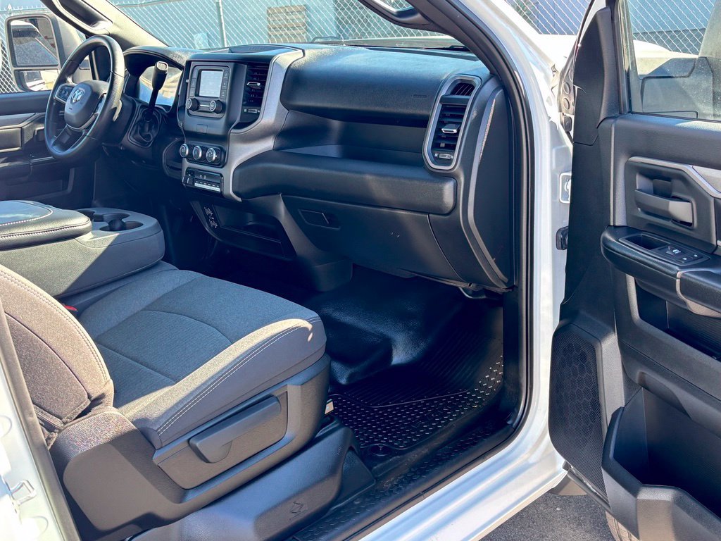 Used 2023 RAM 5500 Tradesman RWD image 23