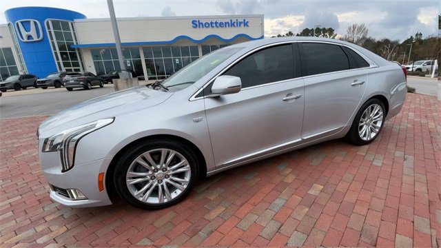 Used 2018 Cadillac XTS Luxury image 6