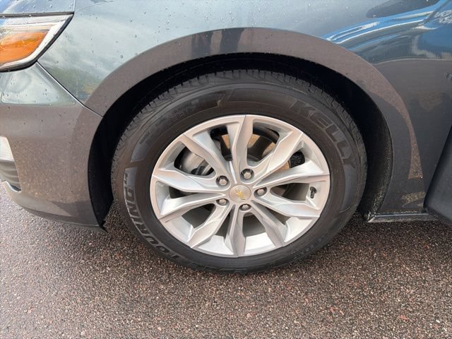 Used 2019 Chevrolet Malibu Hybrid FWD image 9