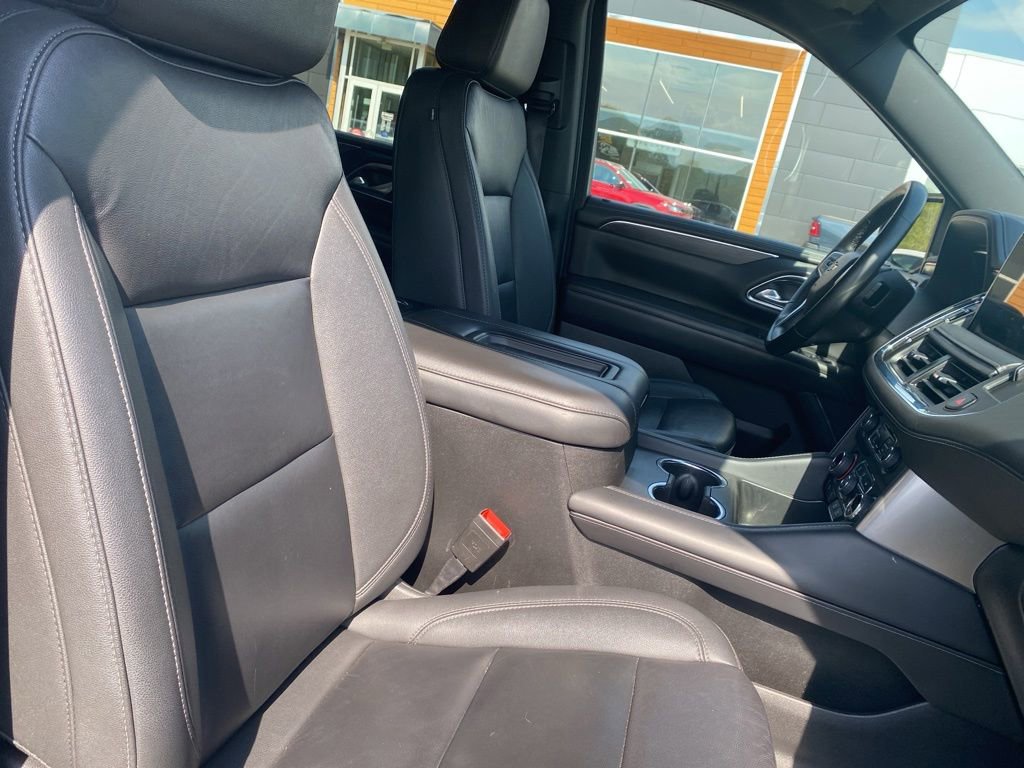 Used 2024 Chevrolet Suburban LT AWD/4WD image 10