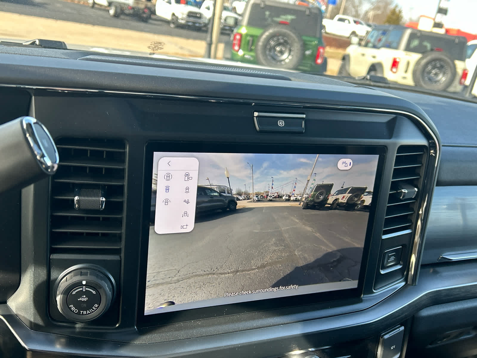 New 2026 Ford F250 Lariat w/ Black Appearance Package image 61