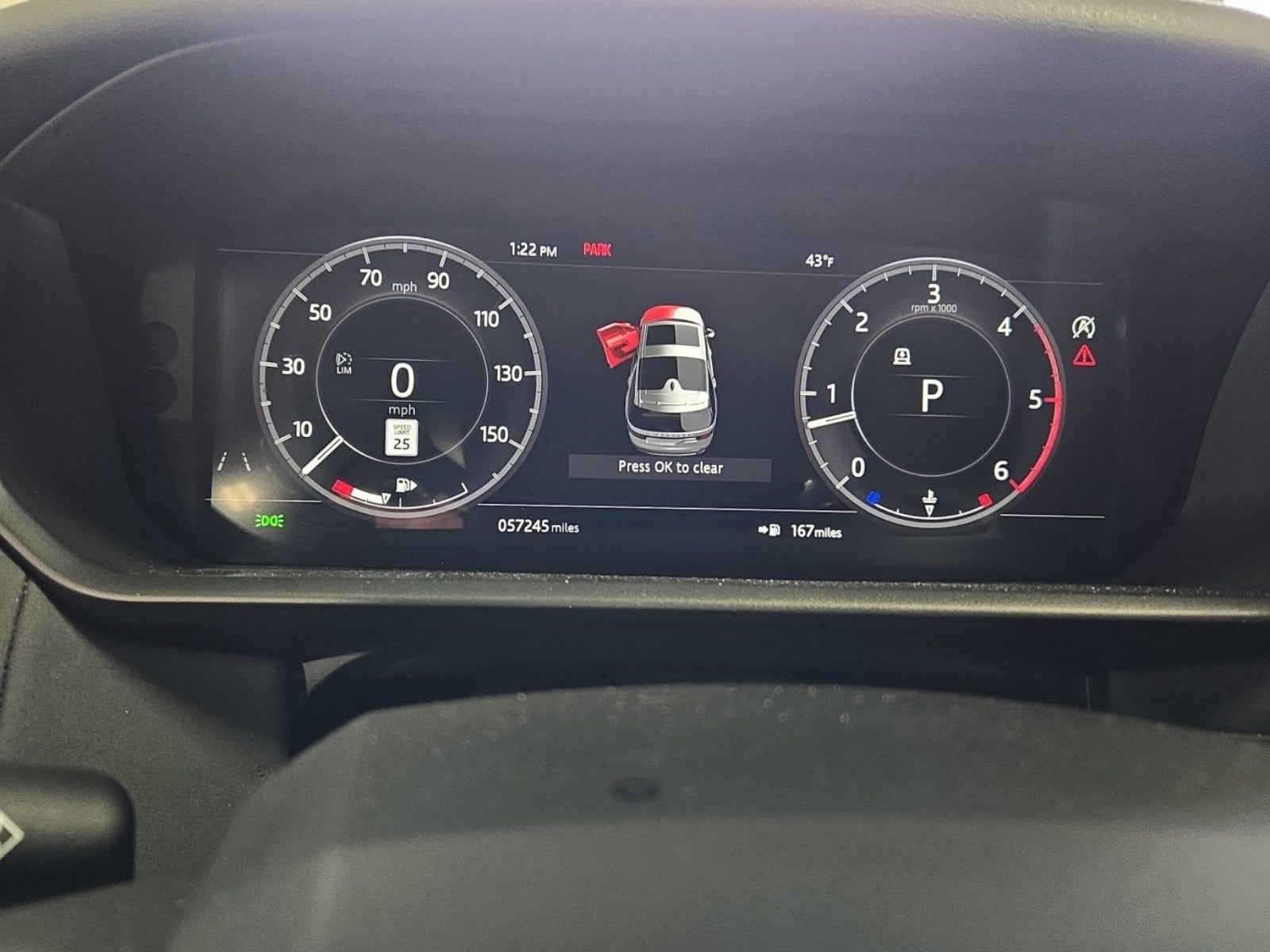 Used 2020 Land Rover Discovery HSE image 10