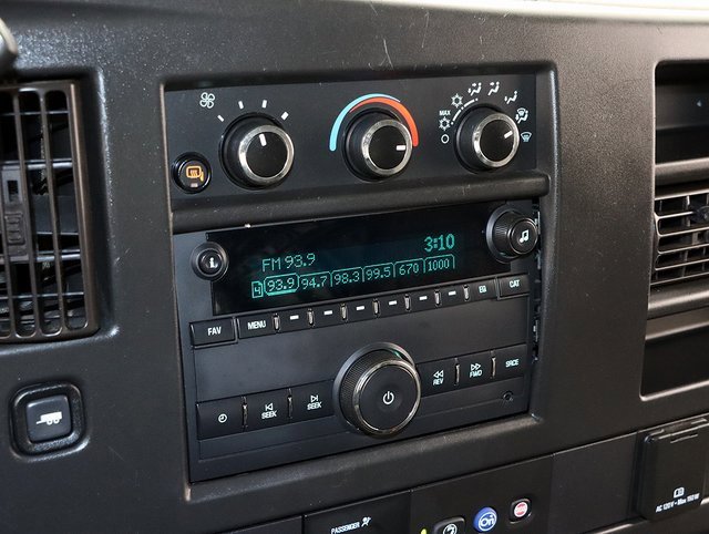 Used 2021 Chevrolet Express 2500 w/ Driver Convenience Package image 14