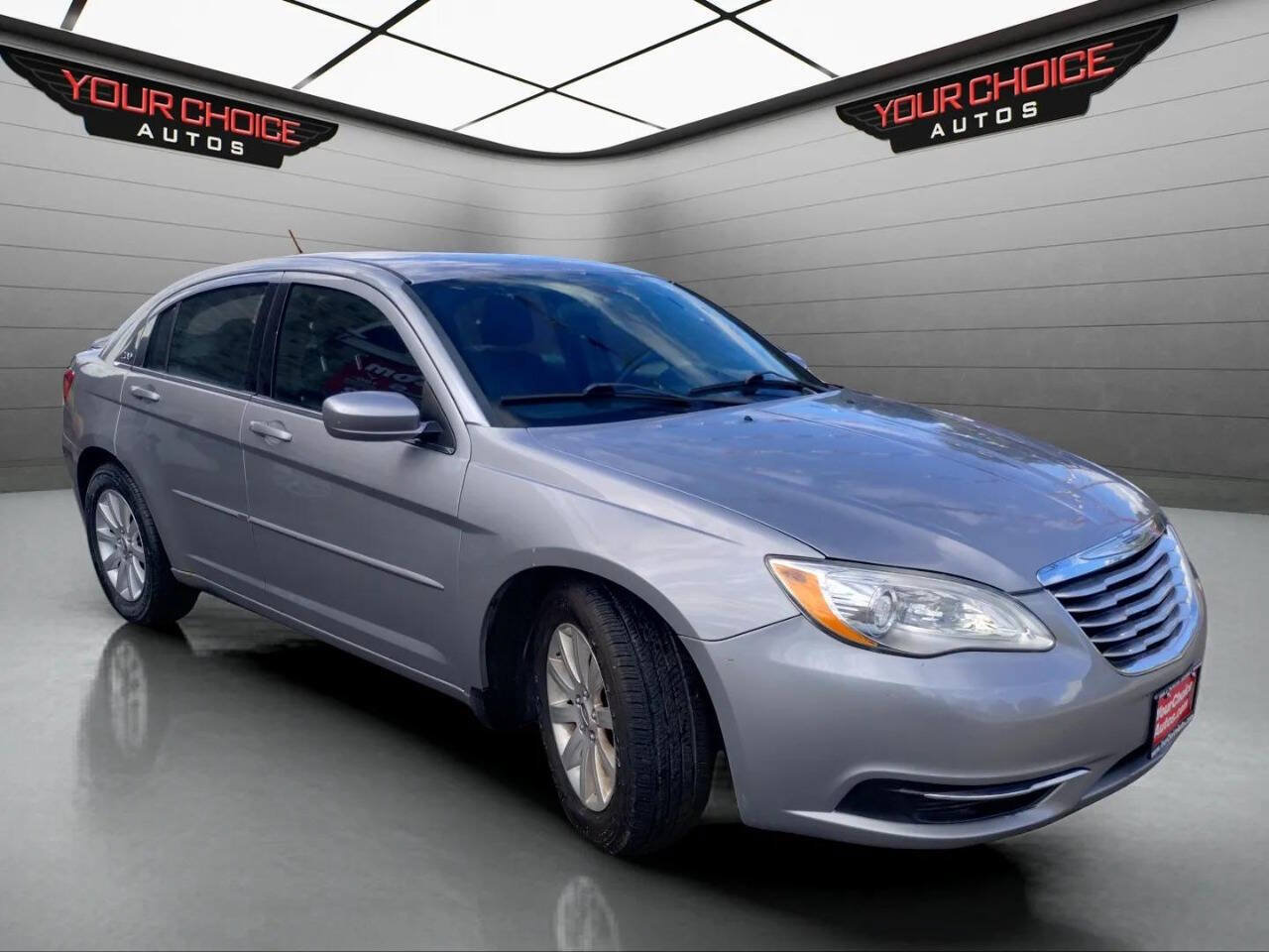 Used 2014 Chrysler 200 Touring FWD image 7