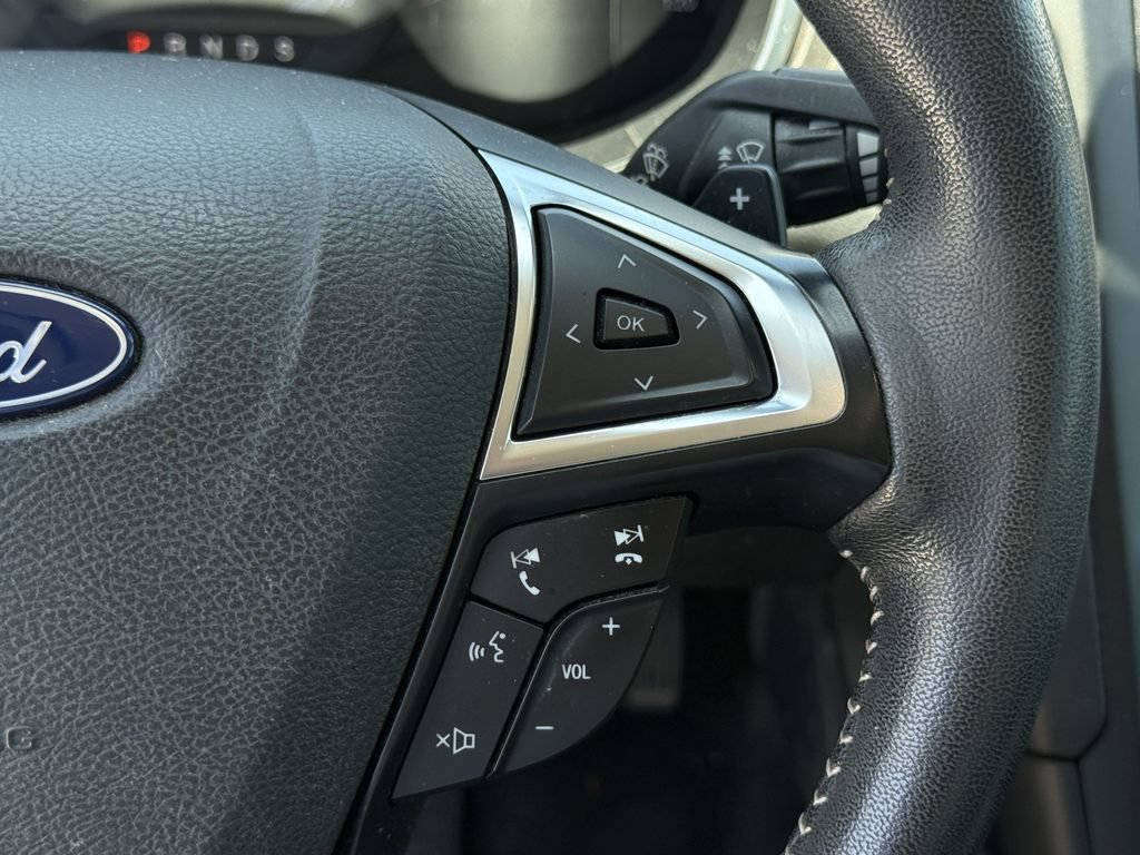 Used 2019 Ford Fusion SE w/ Equipment Group 151A FWD image 13