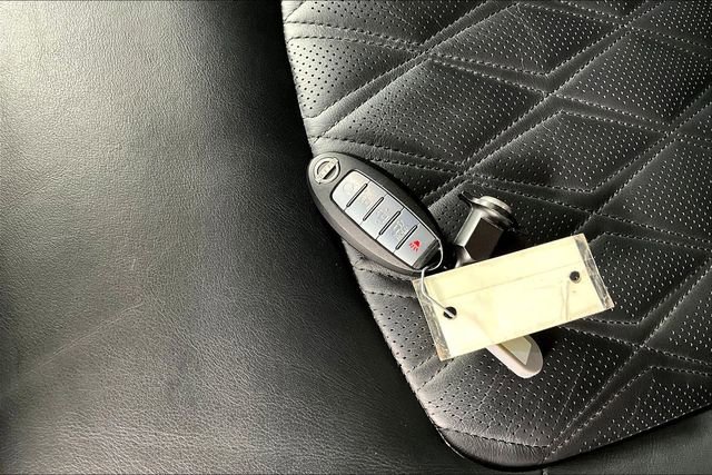 Used 2024 Nissan Armada Platinum w/ Captain's Chairs Package image 10