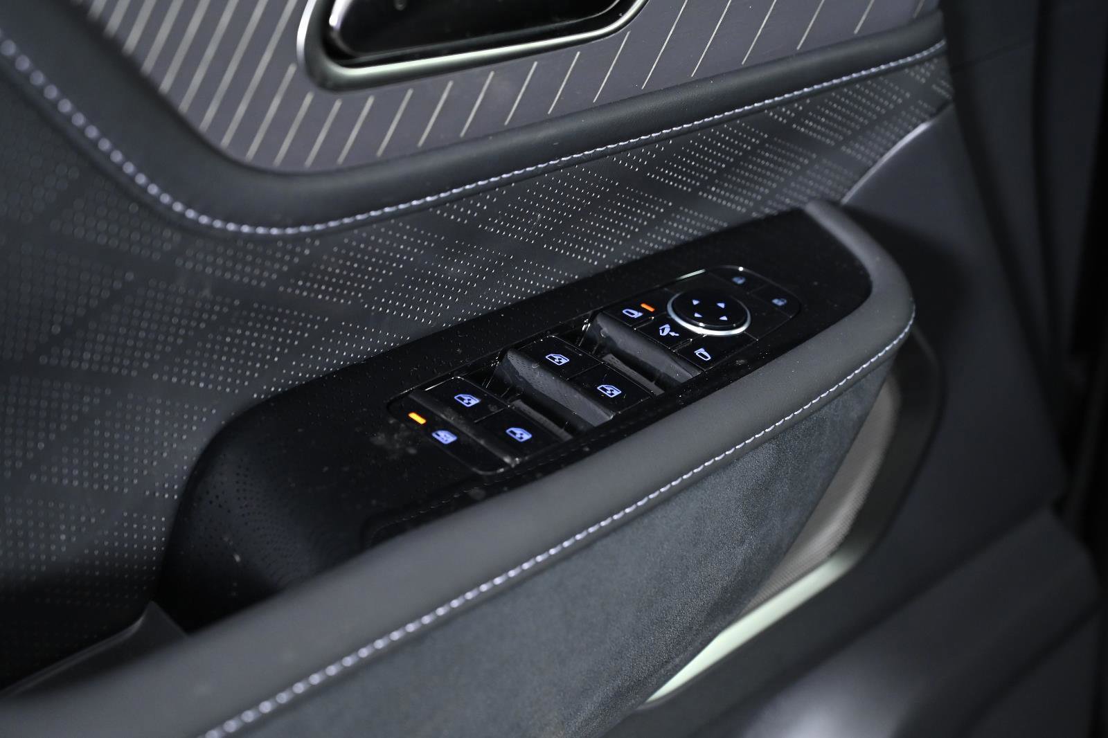 New 2026 INFINITI QX80 Autograph w/ Premium Cargo Package image 22