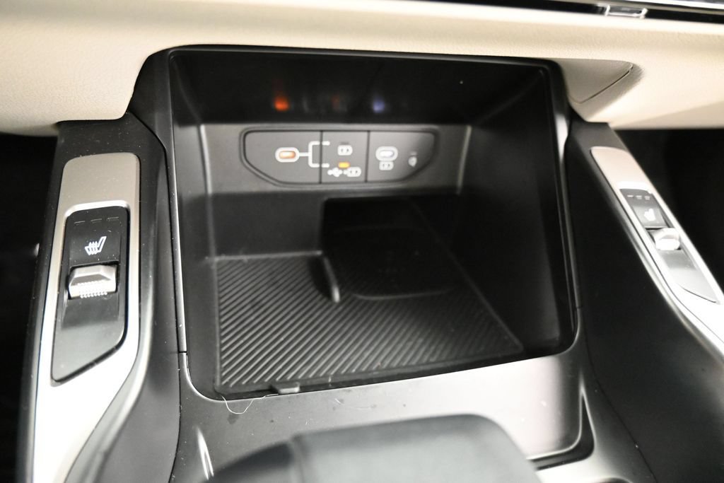 Used 2025 Kia Sorento S w/ Panoramic Sunroof Package FWD image 24