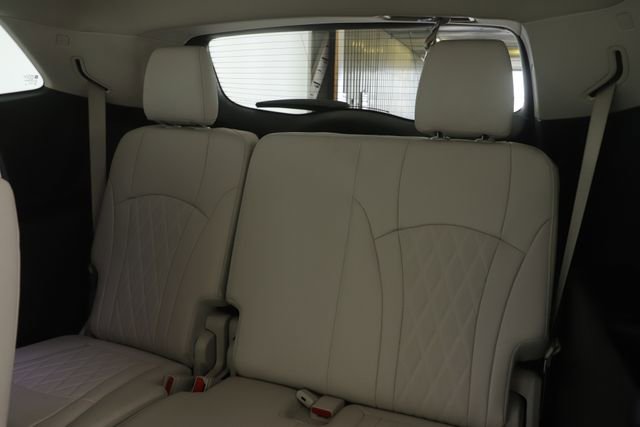 Used 2022 Buick Enclave Avenir w/ Avenir Technology Package image 30