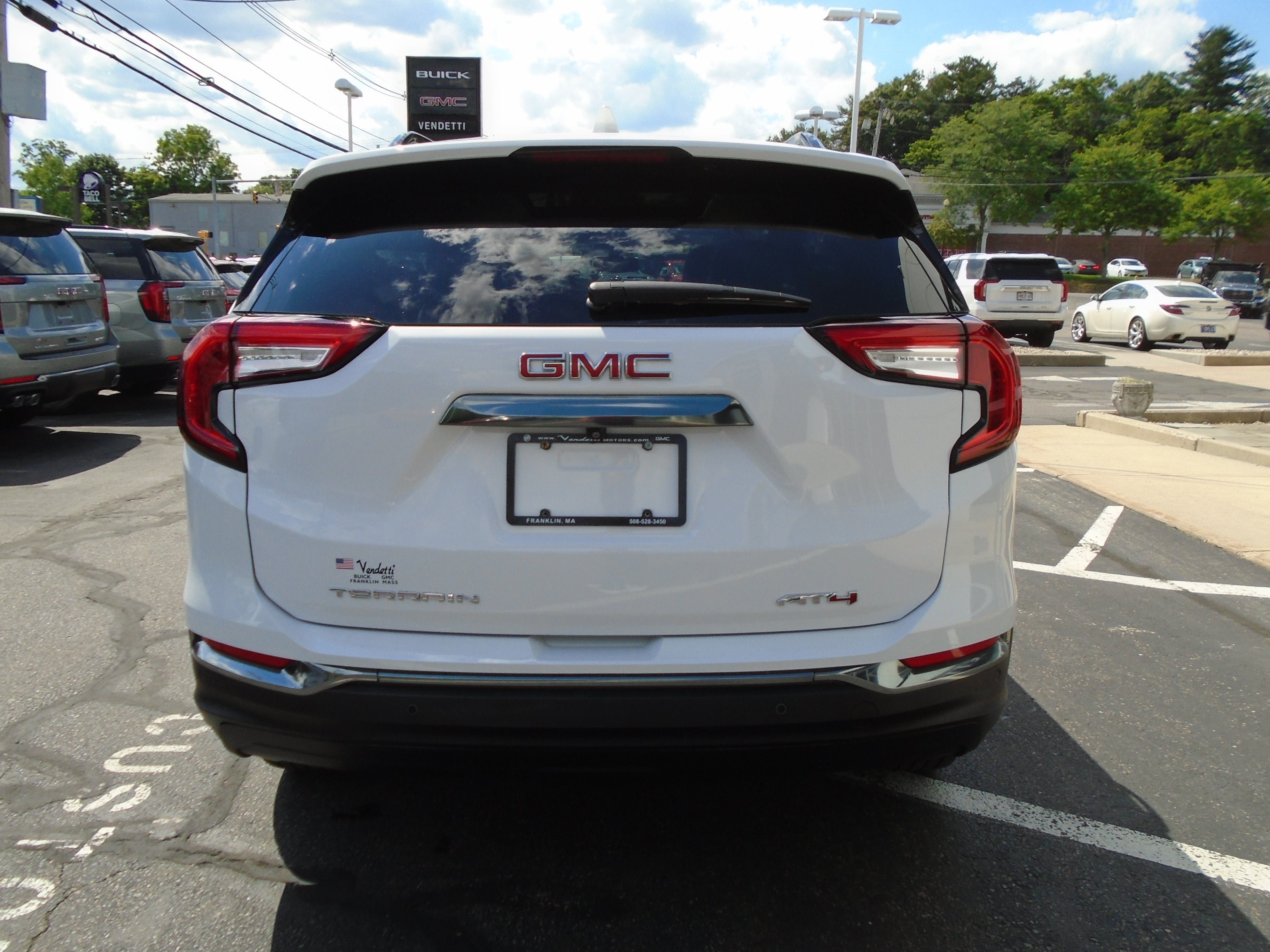 Certified 2024 GMC Terrain AT4 w/ Infotainment Package II AWD/4WD image 8