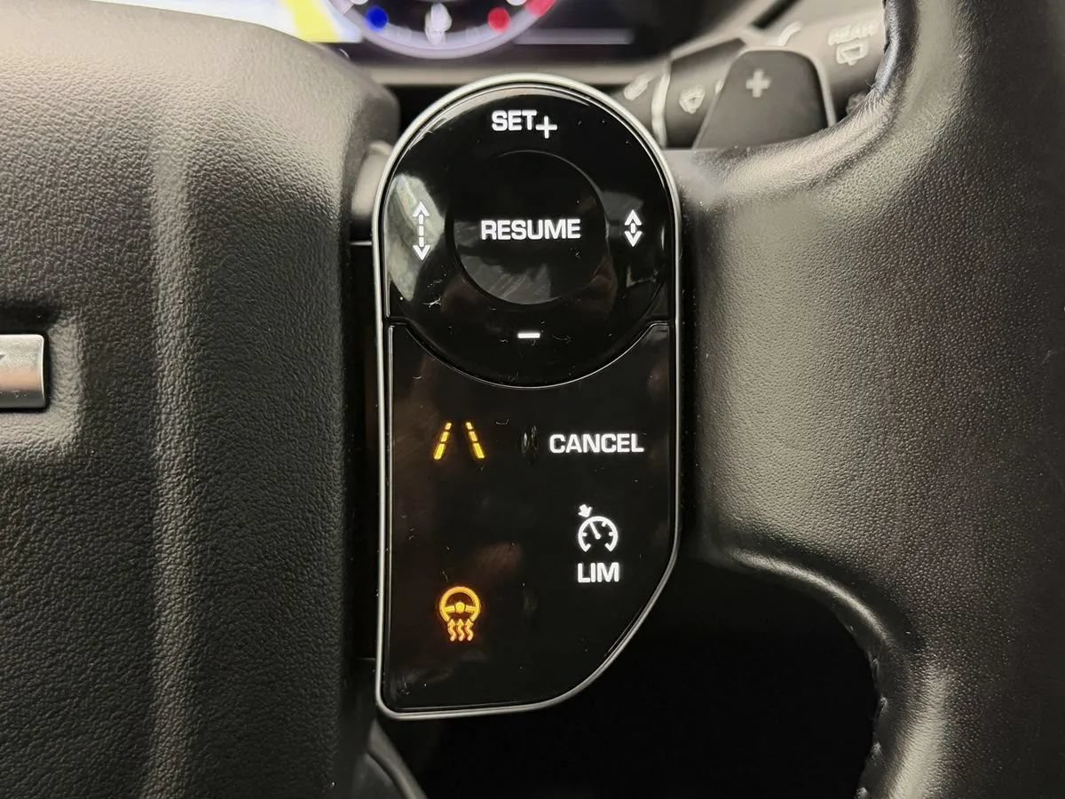 Used 2020 Land Rover Discovery HSE AWD/4WD image 22